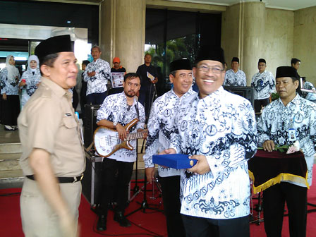 Pencarian PGRI Kab. Luwu Timur - Persatuan Guru Republik Indonesia Cabang Kab. Luwu Timur